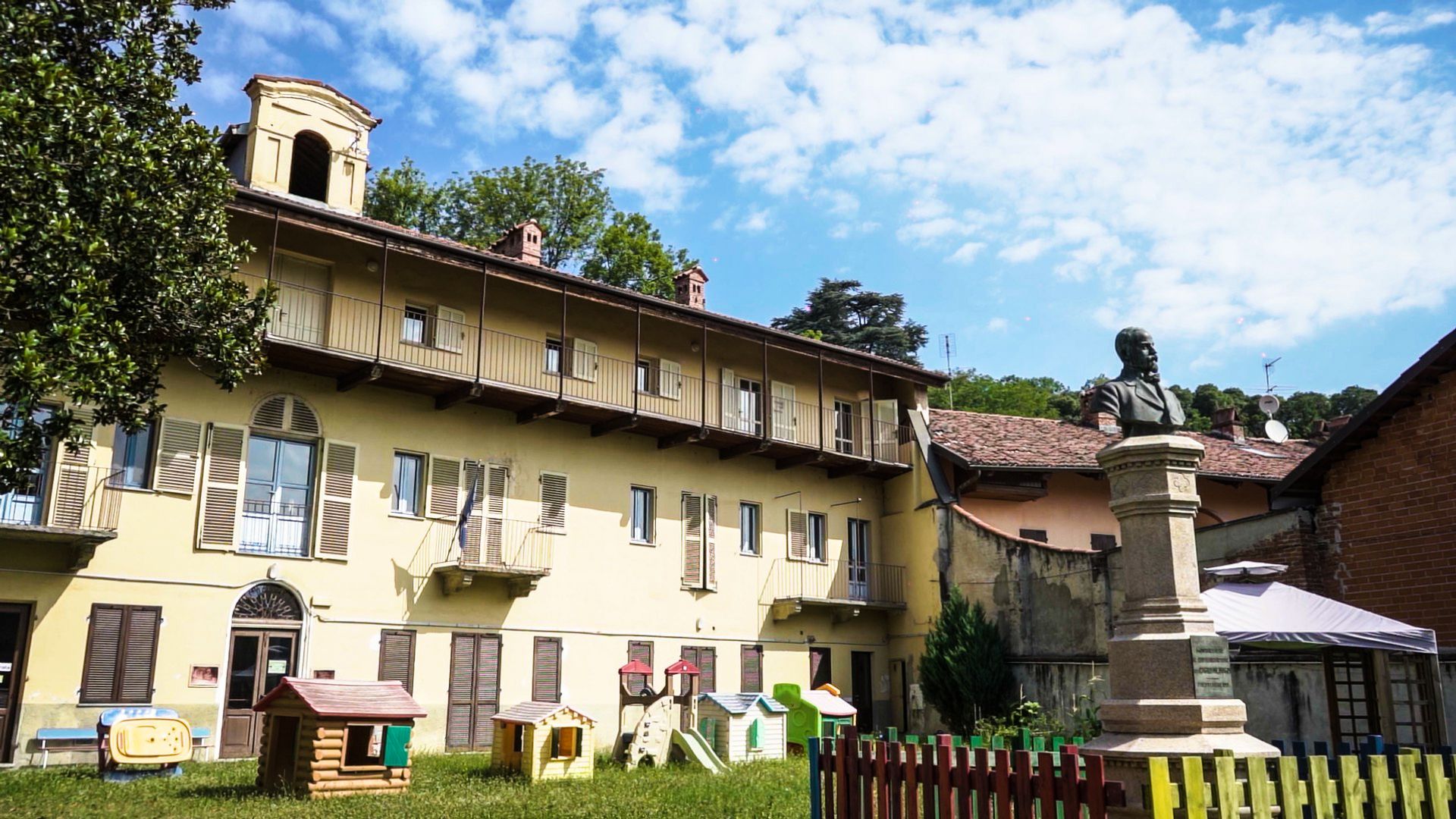 Casa Meinardi, dono del benefattore Carlo Meinardi, sede di associazioni e scuola per l'infanzia